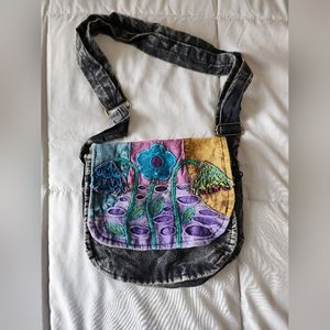 Earth Divas Cross body